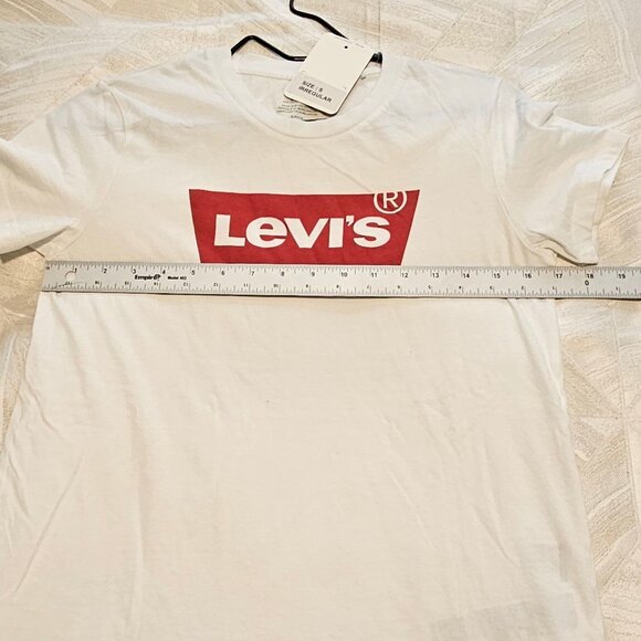 !!!NWT!!! Men’s 100% Cotton White Levi T-Shirt Irregular, Small - Picture 4 of 7